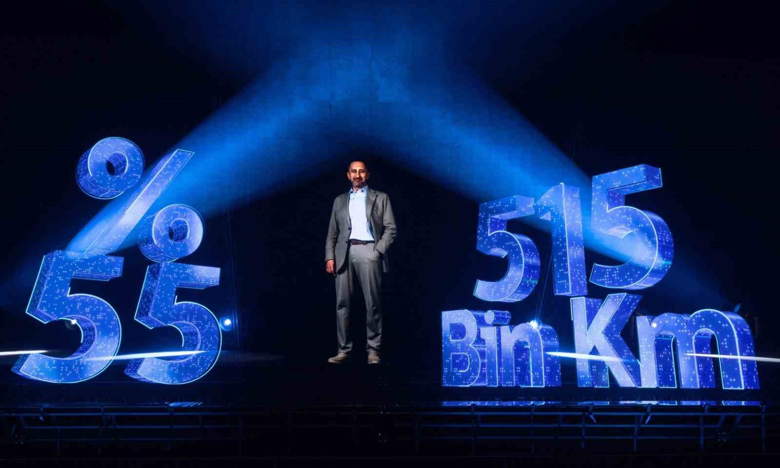 turk-telekomdan-5g-hologram-ile-canli-basin-toplantisi