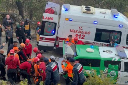 yasli-adamin-kurtarilmasini-saglayan-coban-ayak-izlerini-takip-ederek-buldum