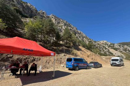 yuruyus-icin-ciktigi-dagda-kayboldu-3-gundur-aranan-yasli-adami-coban-buldu