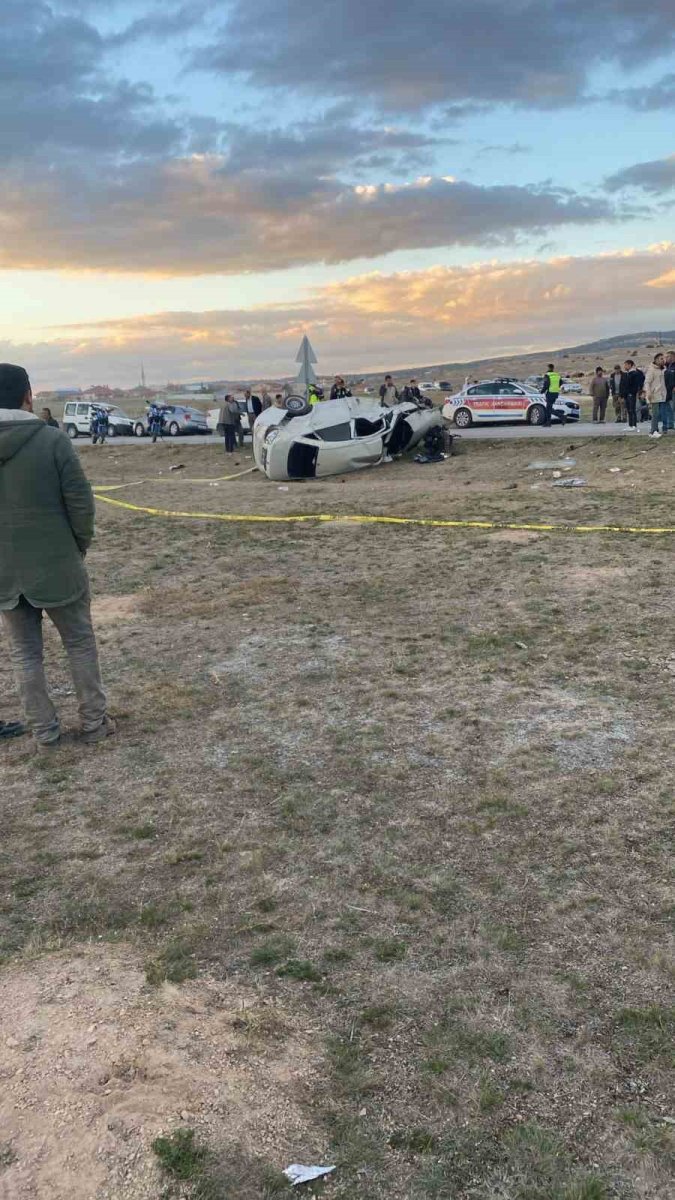 15-yasindaki-surucunun-oldugu-kaza-guvenlik-kamerasinda