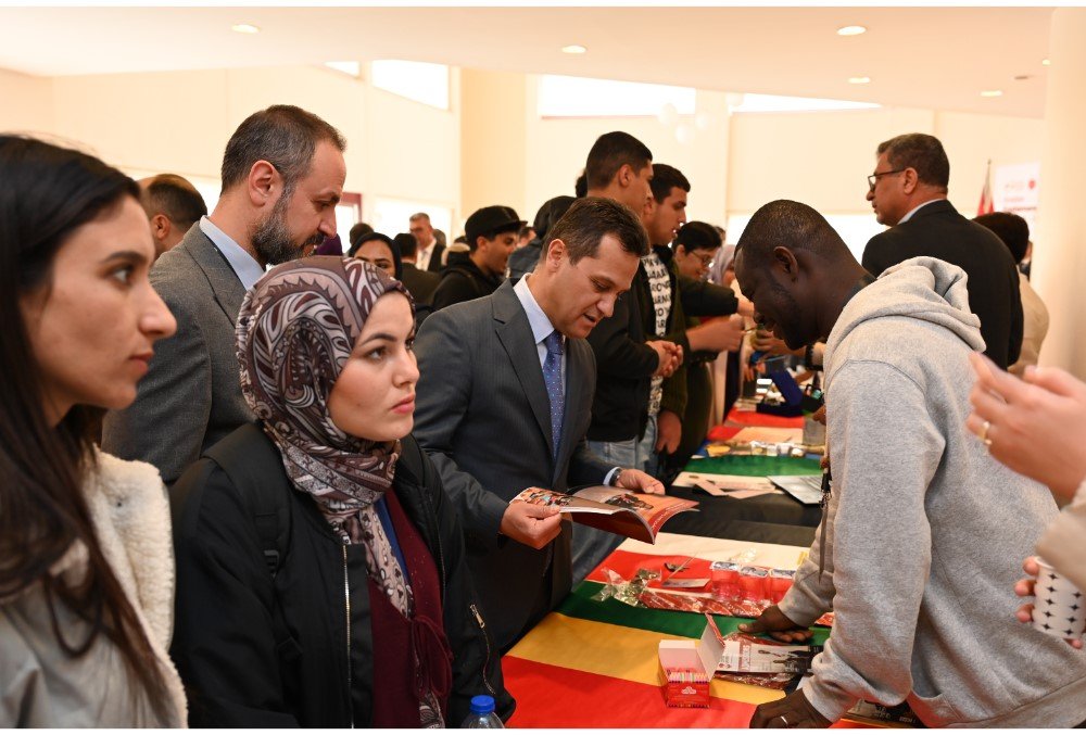 19-farkli-ulkeden-gelen-katilimcilar-akademik-guclerini-kastamonuda-bulusturdu