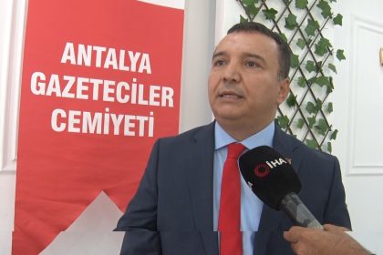 agc-baskani-idris-tas-gazeteci-gordugunu-haber-yapar