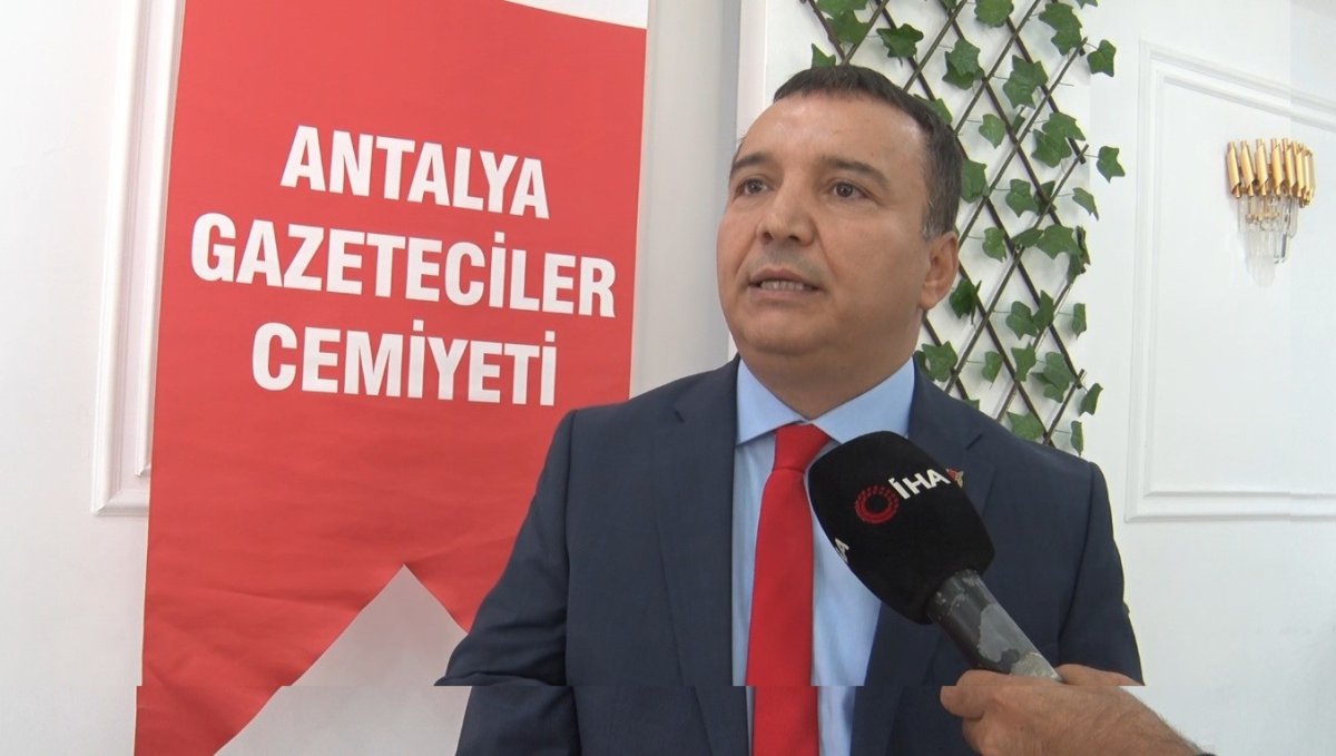 agc-baskani-idris-tas-gazeteci-gordugunu-haber-yapar