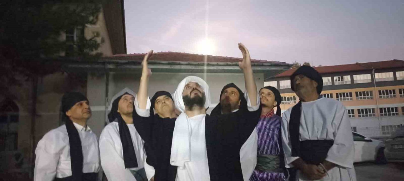 ahilik-yemininden-sahneye-tornaci-huseyin-ile-bir-zanaat-destani