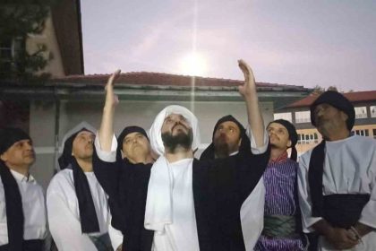 ahilik-yemininden-sahneye-tornaci-huseyin-ile-bir-zanaat-destani