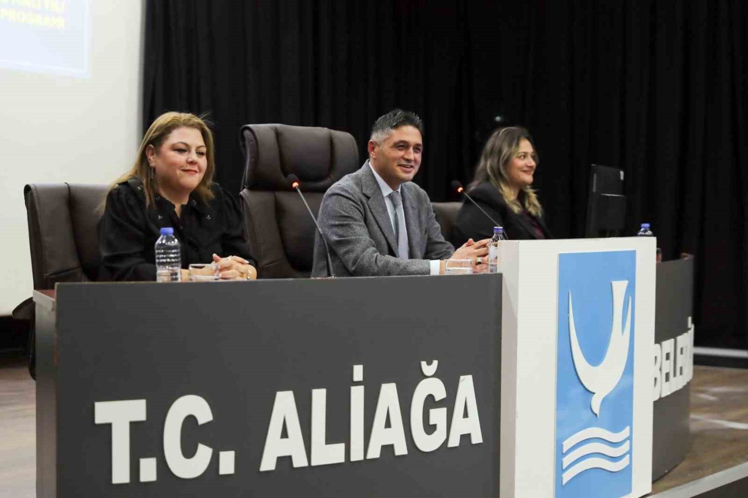 aliaga-belediyesinin-2026-yili-butcesi-onaylandi