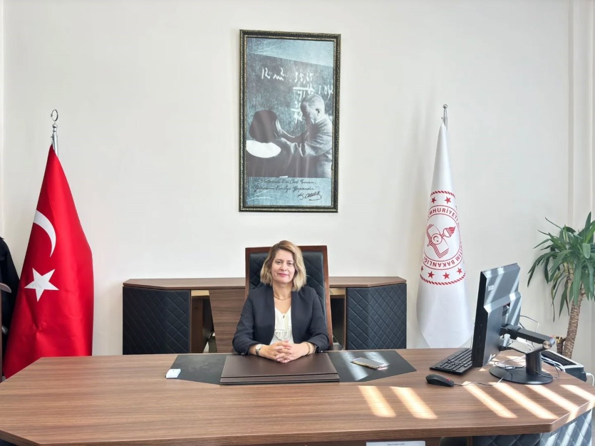 altintas-milli-egitim-muduru-tuba-sinan-gorevine-basladi