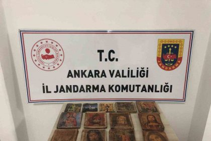 ankarada-17-ve-18-yuzyillardan-kalma-ibranice-el-yazmasi-kitaplar-ele-gecirildi
