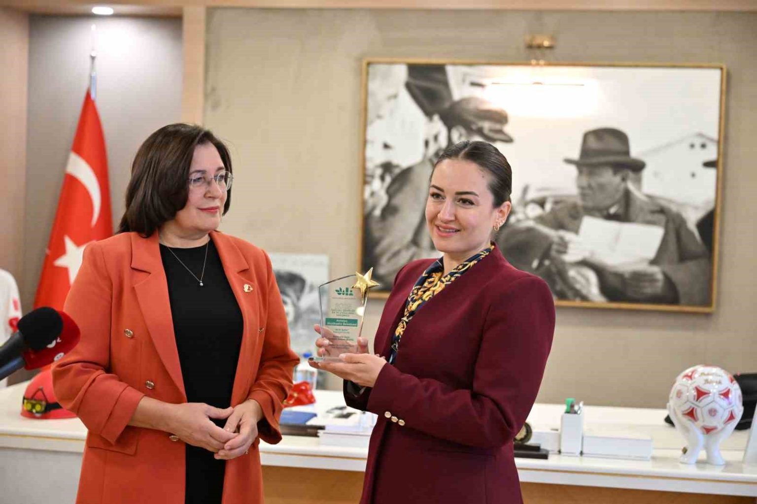 antalya-buyuksehir-belediyesine-cevre-odulu