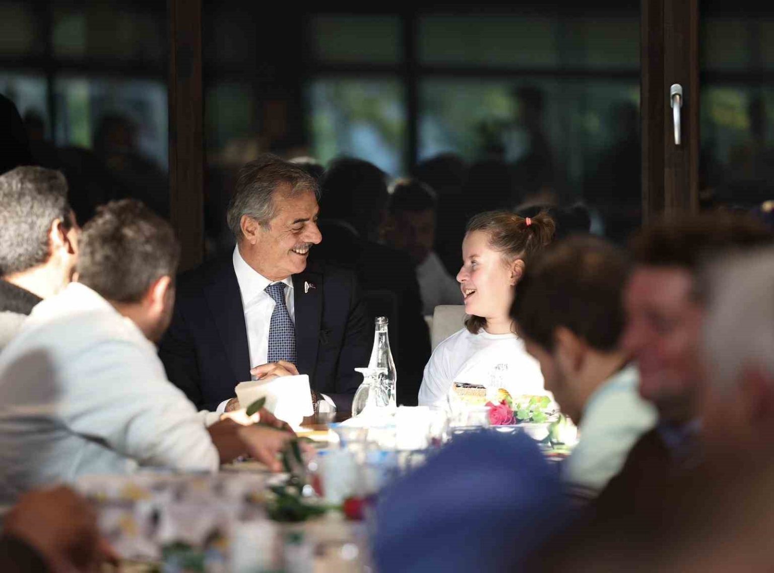 baskan-alemdar-beyaz-baston-gununde-gorme-engellilerle-bulustu