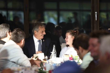 baskan-alemdar-beyaz-baston-gununde-gorme-engellilerle-bulustu