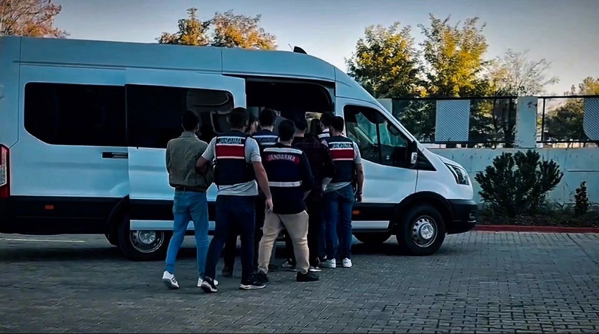 batmanda-yasa-disi-sanal-bahis-operasyonu-4-tutuklama