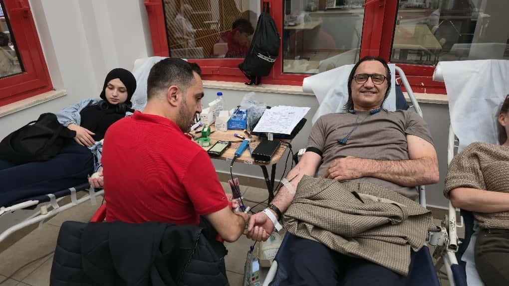 beun-denizcilik-fakultesinde-kan-bagisi-etkinligi-duzenlendi