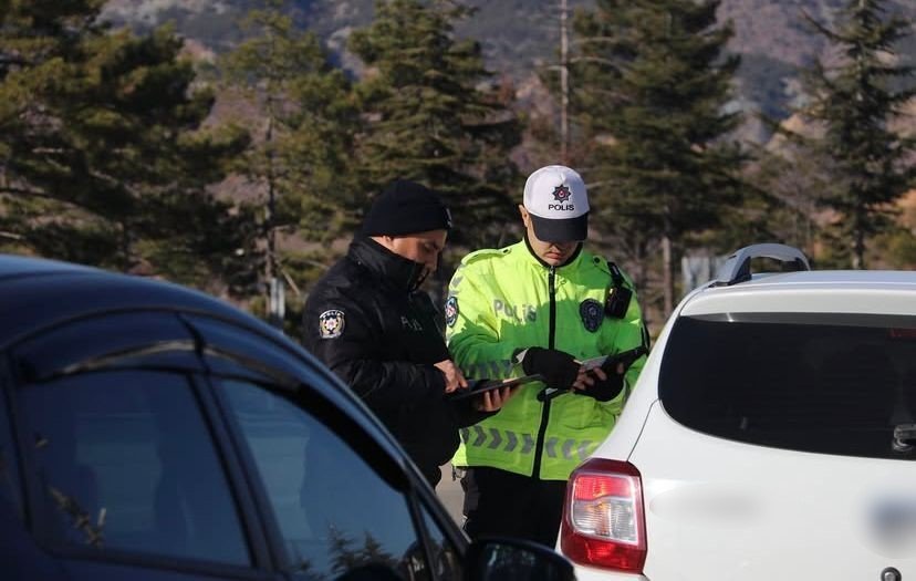 cankirida-aranan-107-sahis-yakalandi