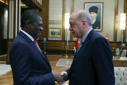 cumhurbaskani-erdogan-cumhurbaskanligi-kulliyesinde-guney-afrika-cumhuriyeti-cumhurbaskani-yardimcisi-paul-mashatileyi-kabul-etti