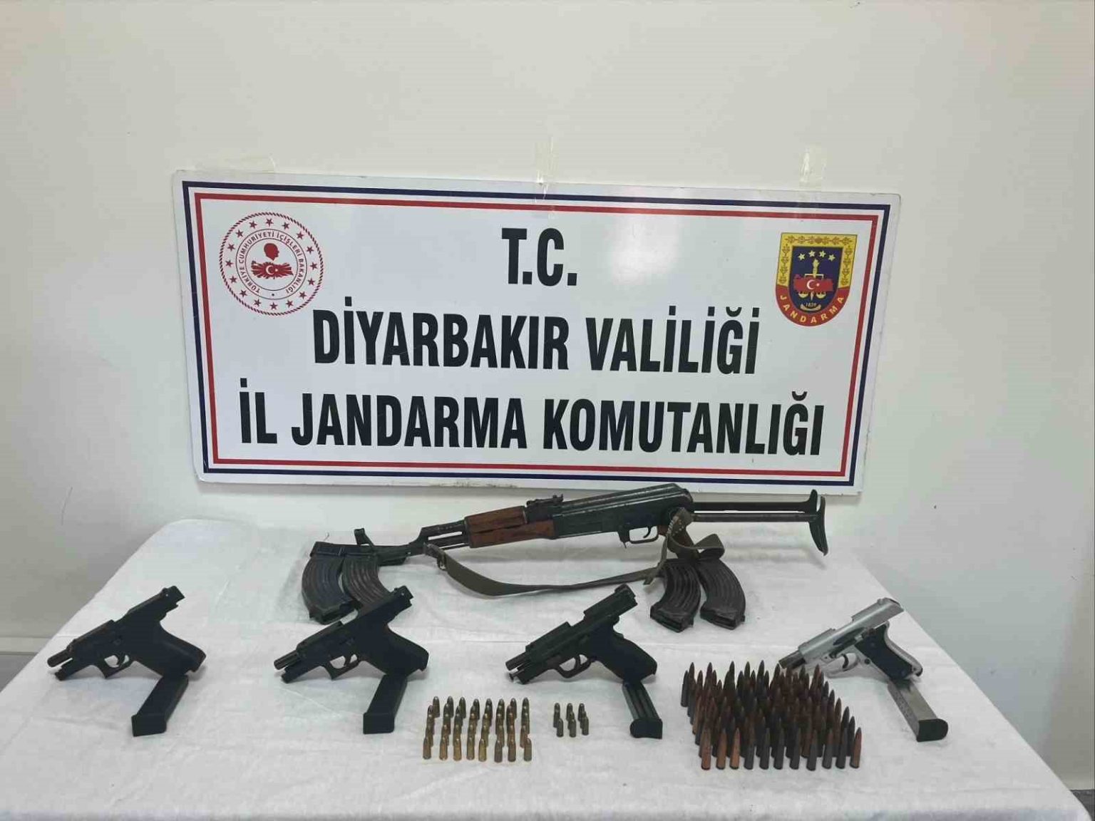 diyarbakirda-silah-kacakciligi-operasyonu