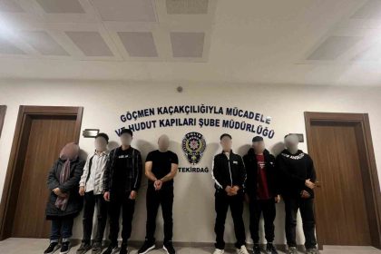 dugun-araci-susu-verilen-otomobilden-5-kacak-gocmen-cikti