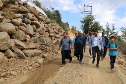 fekede-ureticilerin-kis-oncesi-zorlu-yol-sorunu-cozuldu-mahallede-buyuk-sevinc-yasandi