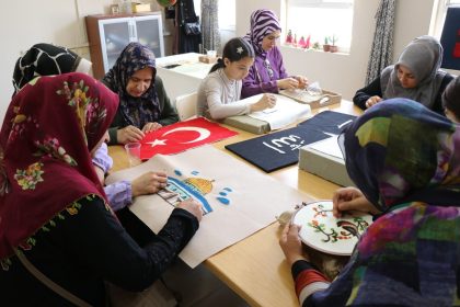 haliliyede-kadinlara-ozel-acilacak-kurslara-kayitlar-basladi