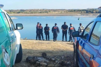 kacak-avlanan-1-ton-sazan-baligi-tekrar-irmaga-birakildi