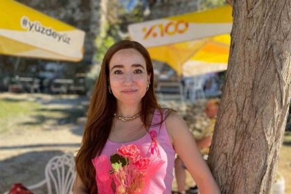 kanser-hastalarinin-umudu-cicek-akcay-kanserden-degil-gec-kalmaktan-korkun