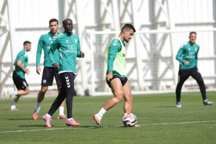 konyaspor-kocaelispor-macinin-hazirliklarini-surduruyor