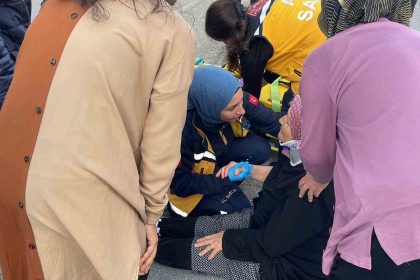 otomobilin-carptigi-yasli-kadin-yaralandi