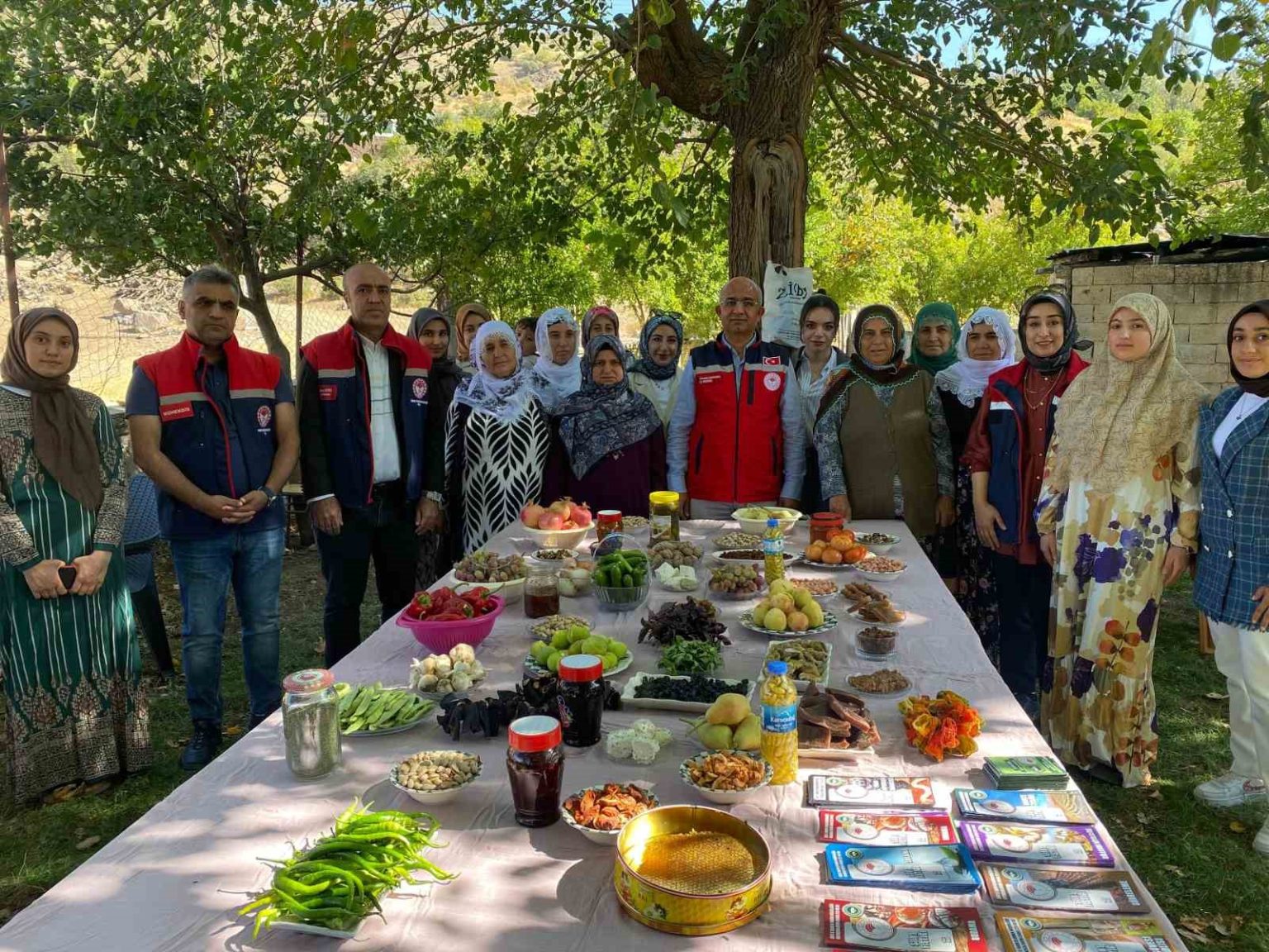 tarim-ve-orman-muduru-senverdi-kadin-ciftcilerle-bir-araya-geldi