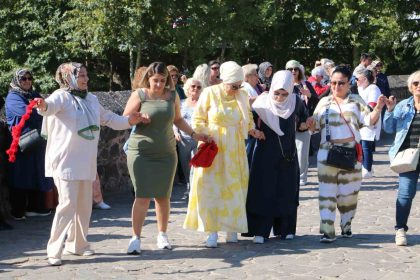 terorsuz-turkiye-vurgusu-turist-kapisini-ardina-kadar-acti