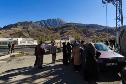 uzunderede-yol-magduriyeti-200-metrelik-mesafe-3-kilometreye-cikti