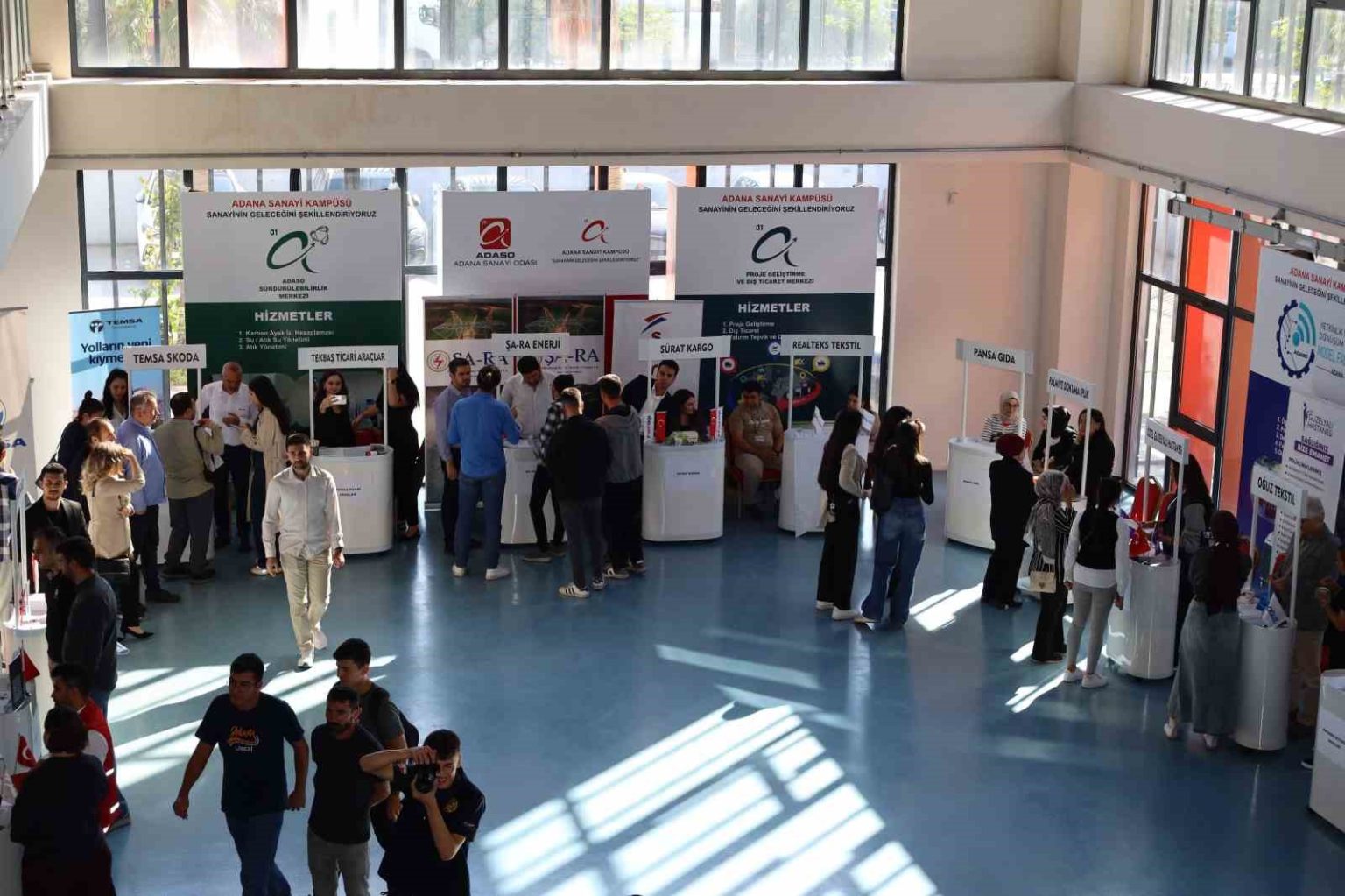adana-sanayi-kampusunde-istihdam-fuari-basladi-55-firma-is-arayan-vatandaslarla-dogrudan-gorusecek