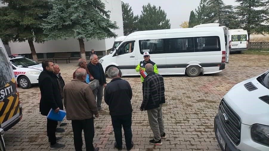 altintasta-ogrenci-servislerinde-denetim