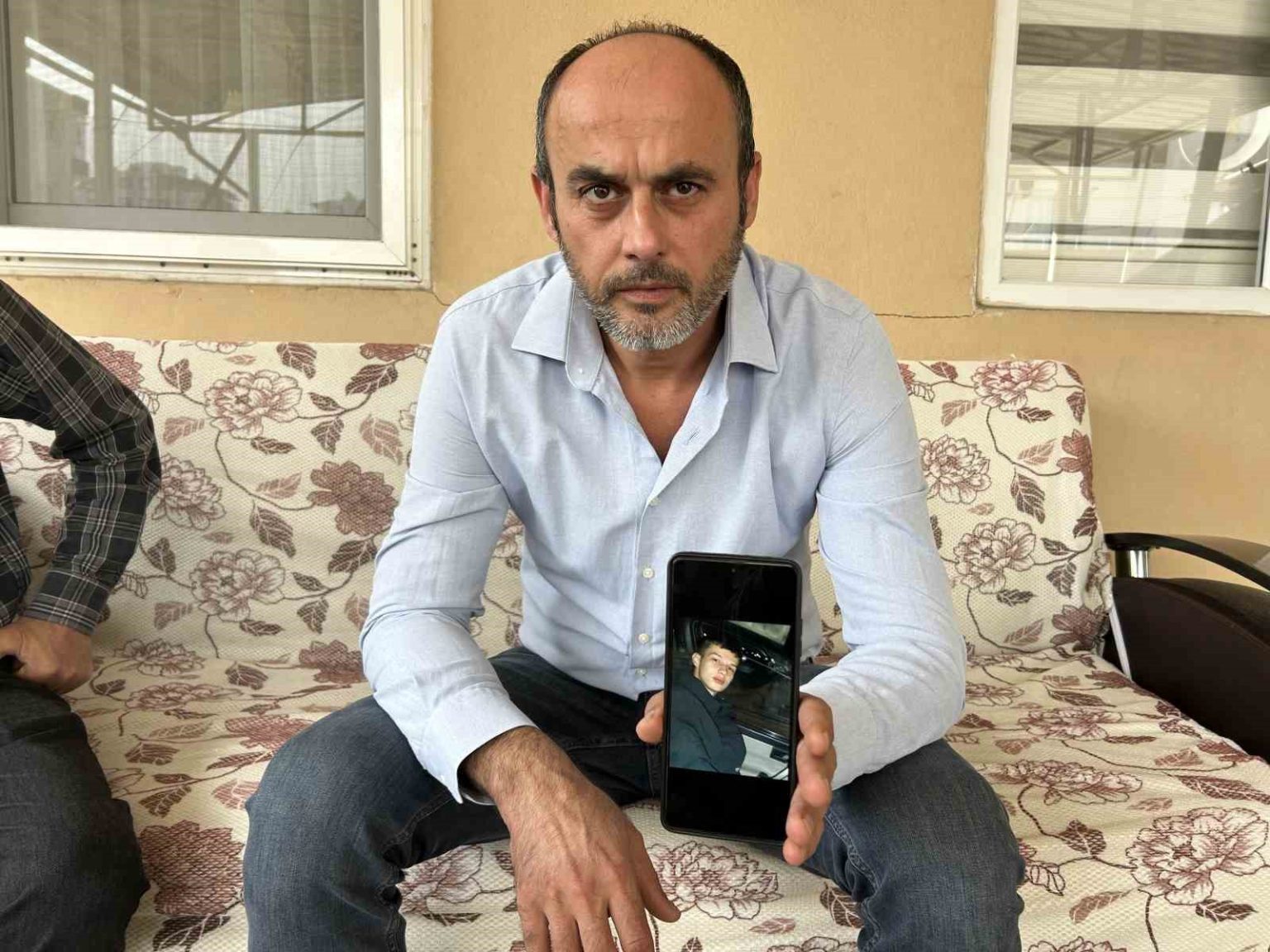 babasinin-gozyaslariyla-oglum-bizi-duyuyorsan-lutfen-gel-dedigi-kerem-ve-arkadasinin-cansiz-bedeni-bulundu