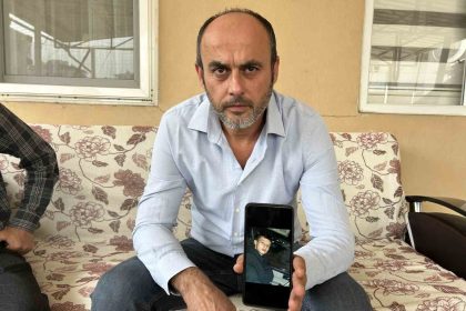 babasinin-gozyaslariyla-oglum-bizi-duyuyorsan-lutfen-gel-dedigi-kerem-ve-arkadasinin-cansiz-bedeni-bulundu