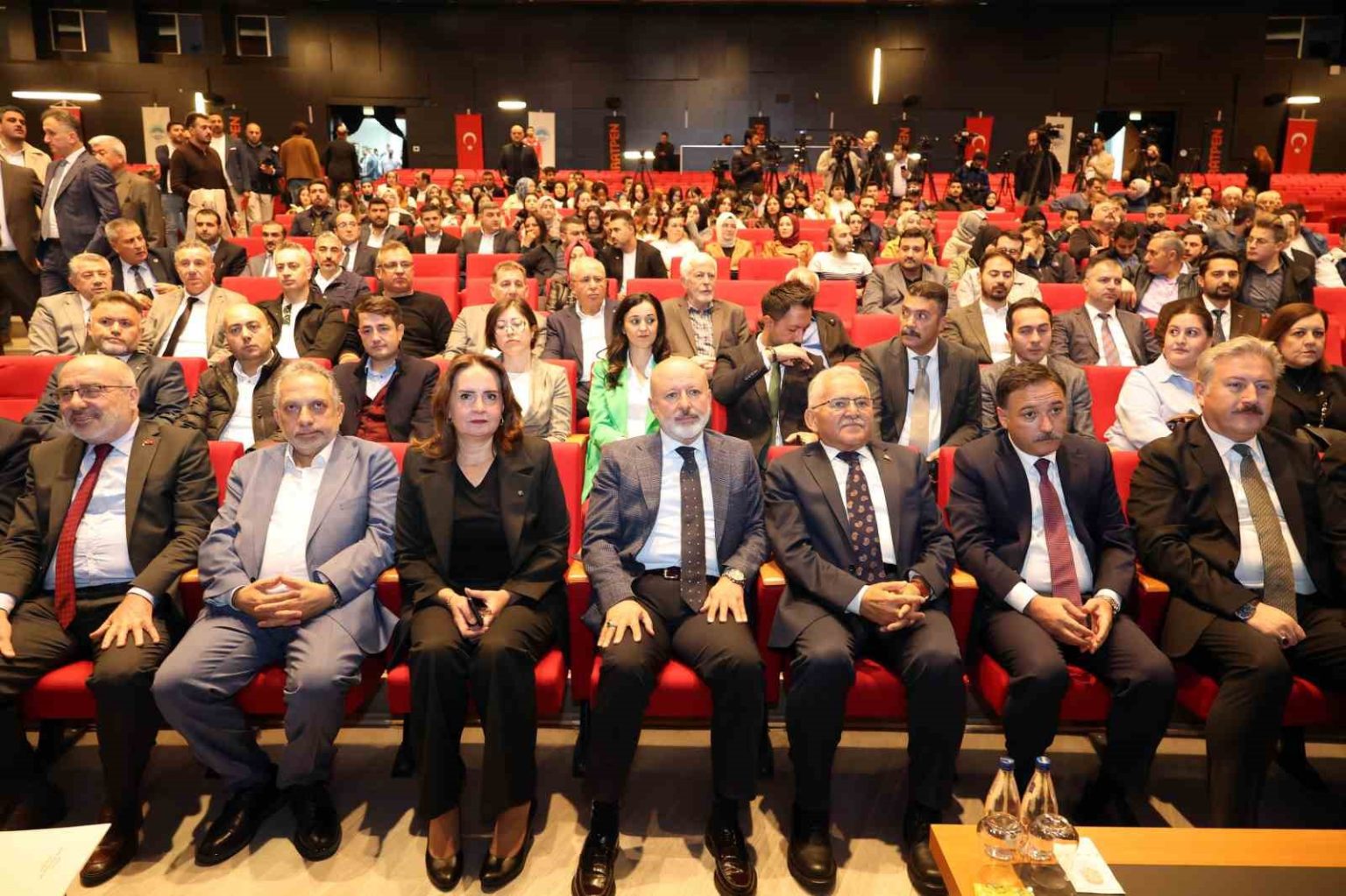 baskan-yalcin-kentsel-donusumun-kalbinde-insan-var