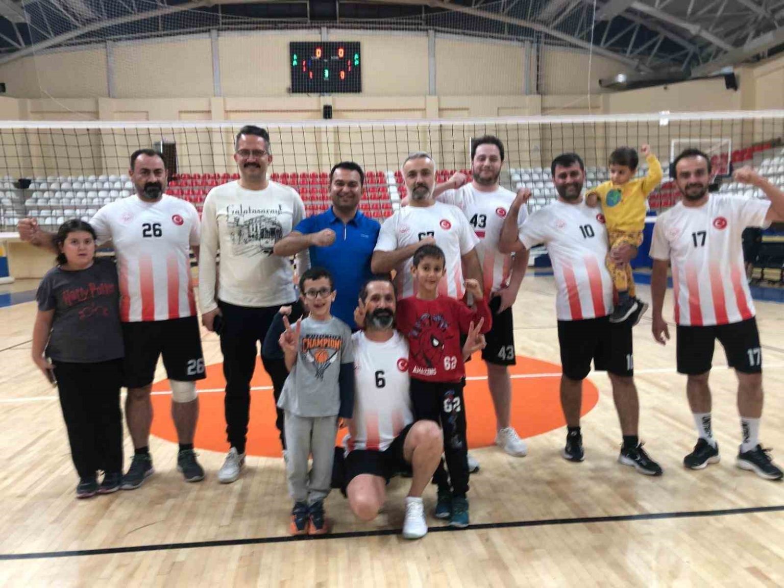bilecik-aile-ve-sosyal-hizmetler-takimi-voleybol-ceyrek-finalinde