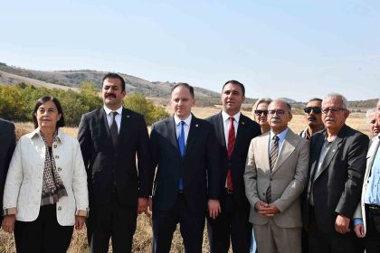 chp-baskan-yardimcisi-yavuzyilmaz-beylikovada-incelemelerde-bulundu