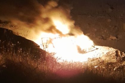 cukurcada-alev-alan-arac-kullanilamaz-hale-geldi