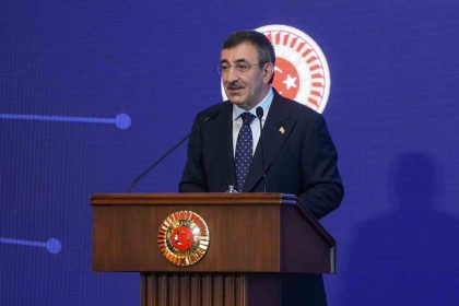 cumhurbaskani-yardimcisi-cevdet-yilmaz-duzceye-geliyor