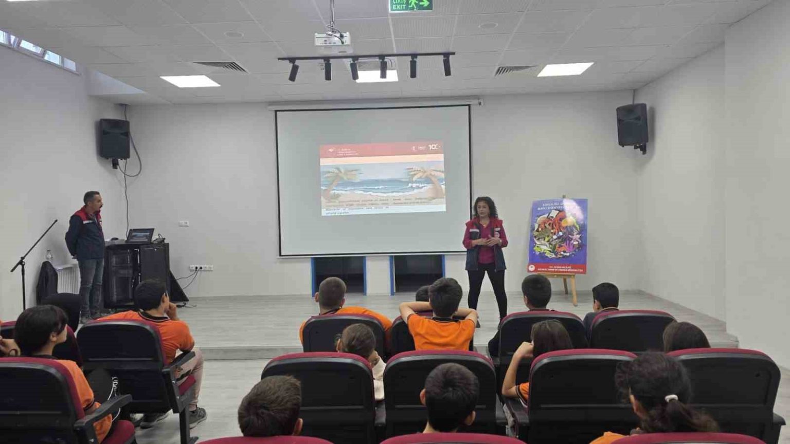 didimde-ogrencilere-deniz-ve-su-urunleri-bilinci-asilandi