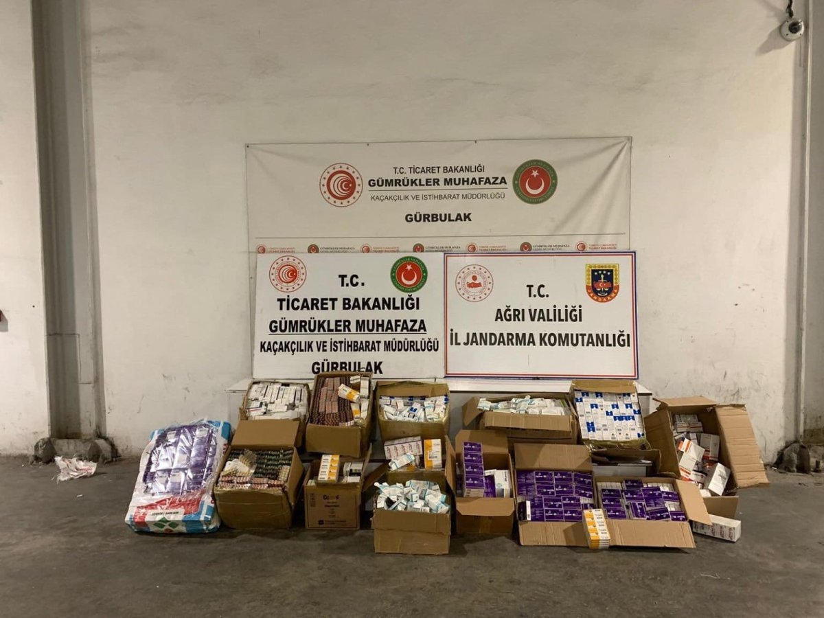 dogubayazitta-tirin-dorsesinde-binlerce-kutu-kacak-ilac-bulundu