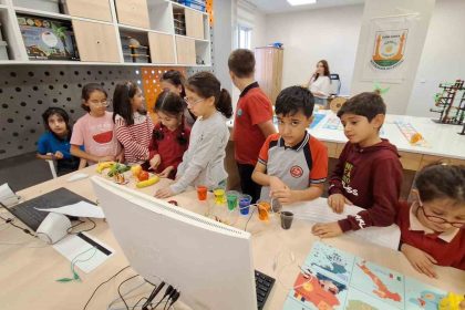 esentepe-genclik-merkezinde-cocuklar-teknolojiyle-bulusuyor