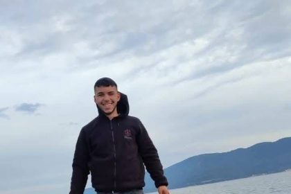 gece-kaza-yapan-iki-gencin-cenazesi-sabah-bulundu