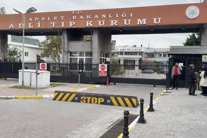 iett-kazasinda-olen-kadinin-cenazesi-ailesine-teslim-edildi