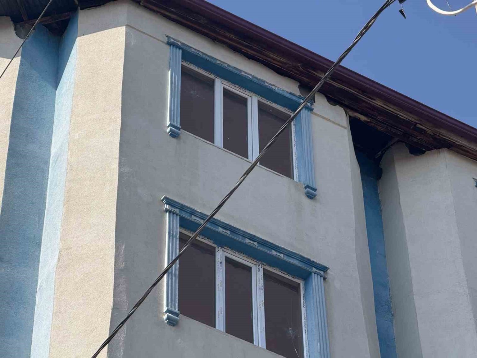 igdirda-5-katli-binaya-ates-acildi-bina-sakinleri-panik-yasadi