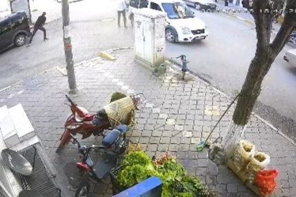 igdirda-cadde-ortasinda-silahli-catisma