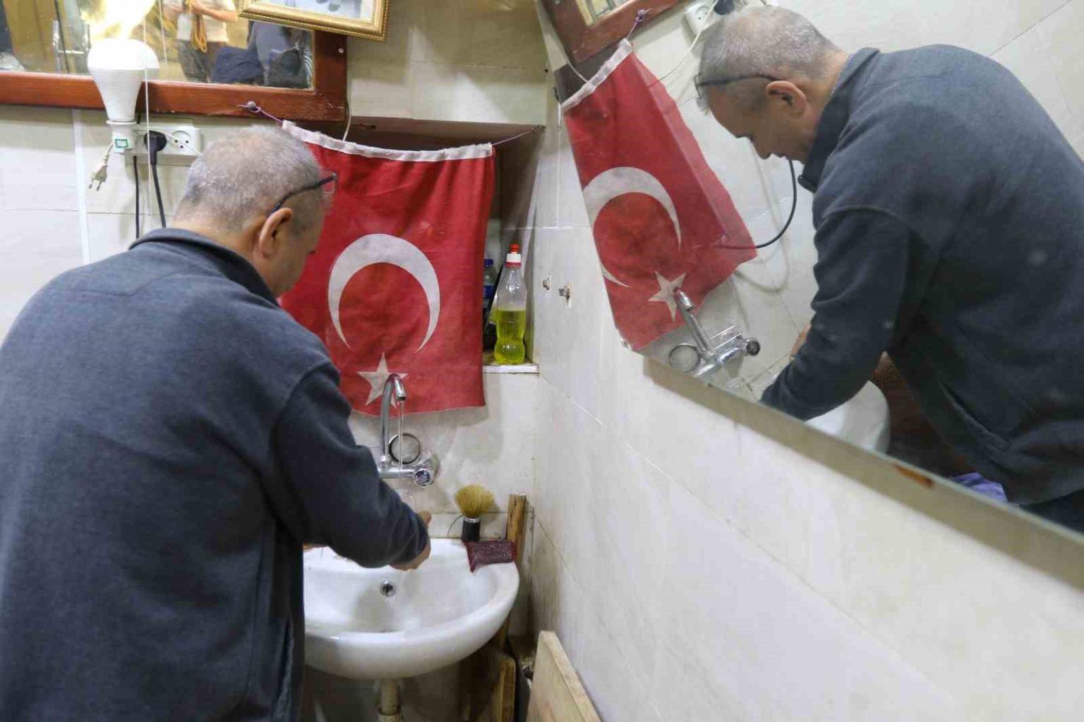 israil-isgali-altindaki-el-halilde-turkiye-sevgisi