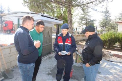 jandarmadan-vatandaslara-kadina-siddetle-mucadele-egitimi