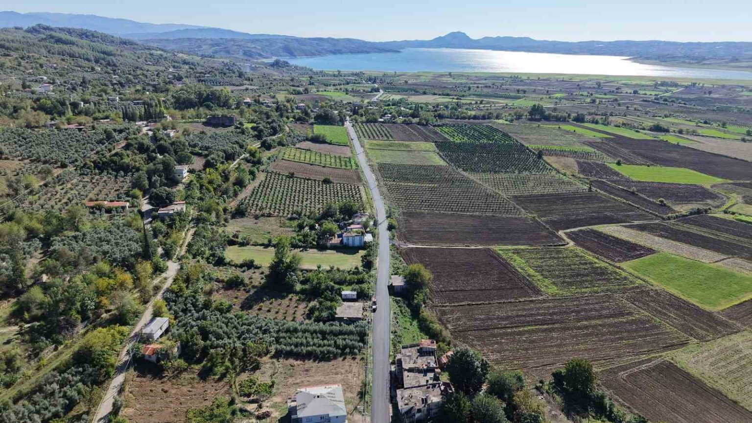 kahramanmaras-buyuksehirden-andirin-ve-pazarcik-ilcelerine-yol-yatirimlari
