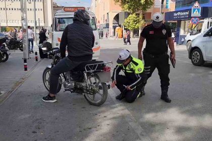 karamanda-motosiklet-denetimlerinde-159-surucuye-ceza-kesildi